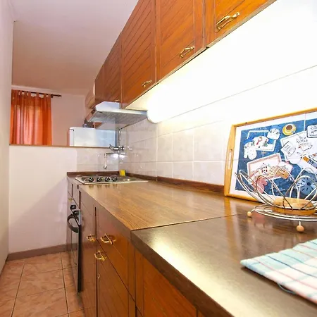 Apartment Fuer 5 Personen Ca 50 Qm In Banjole, Istrien Istrische Riviera *