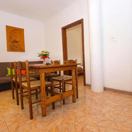Apartment Fuer 5 Personen Ca 50 Qm In Banjole, Istrien Istrische Riviera *